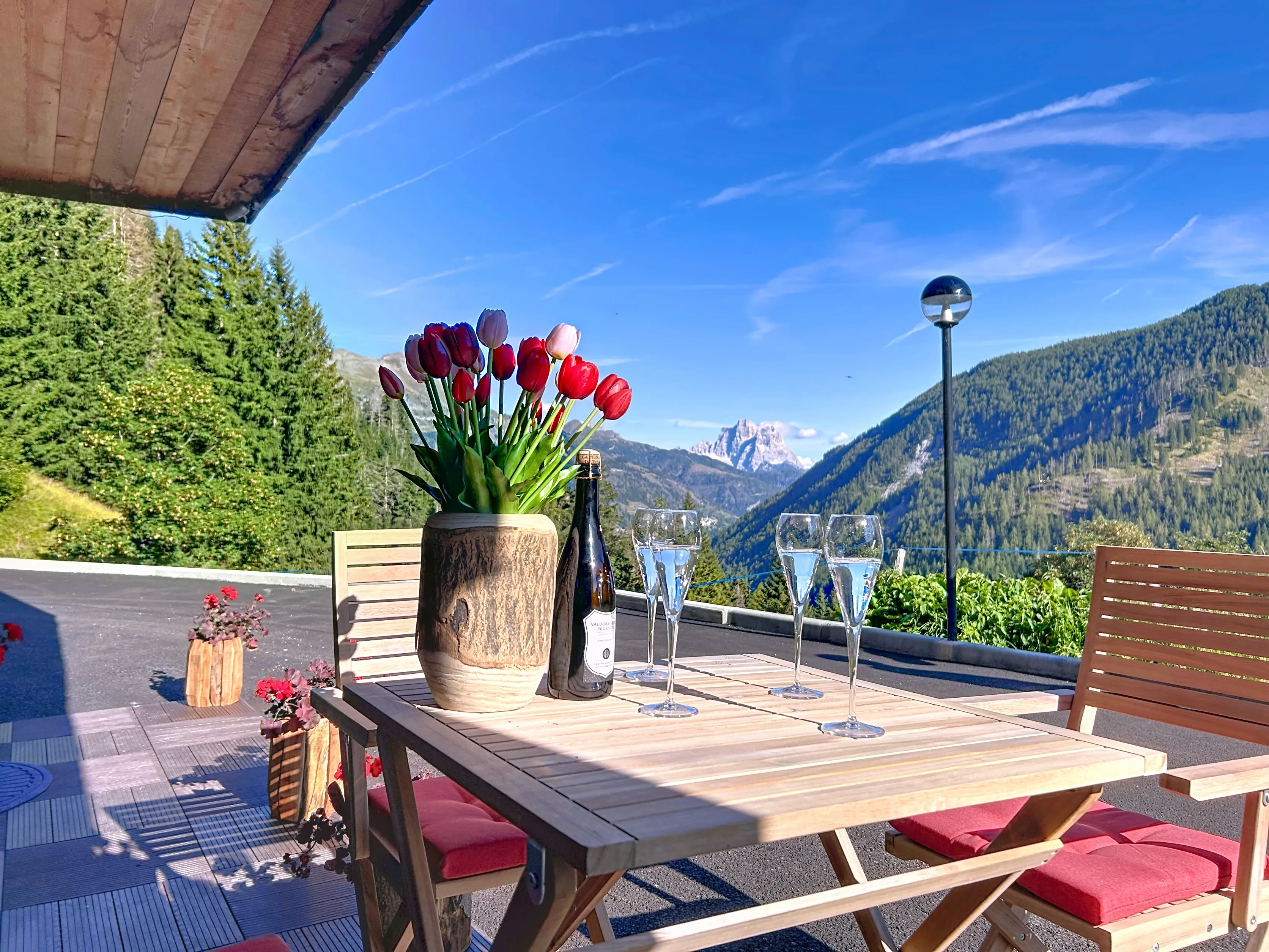 Outdoor & Surroundings 3